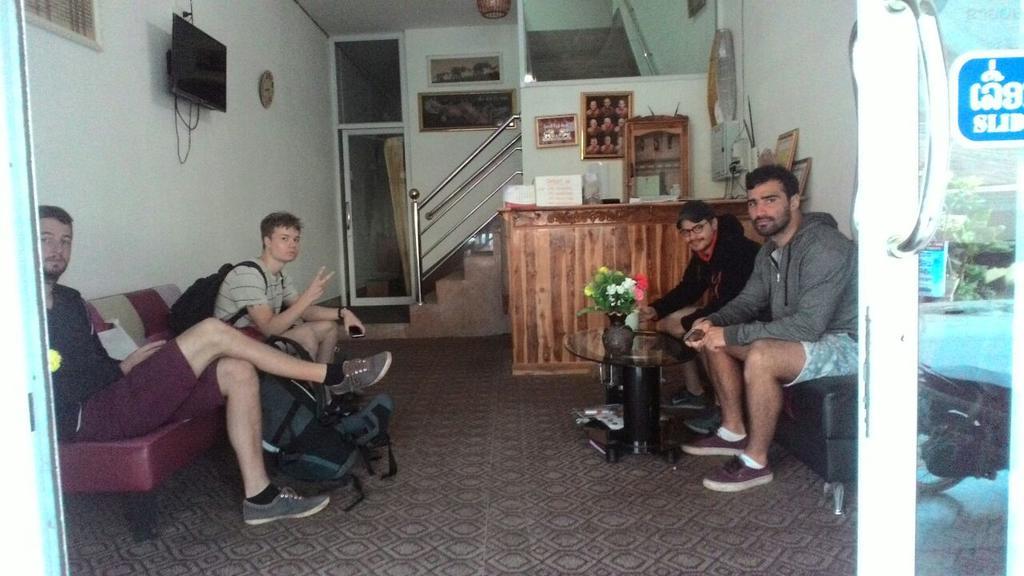 Hom Pho Guesthouse Huay Xai Buitenkant foto